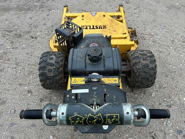 Hustler hydro walkbehind 48" grasmaaier - afbeelding 4 van  9