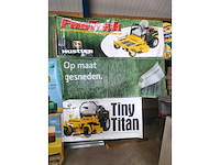 Hustler zero turn reclame banners (3x) - afbeelding 2 van  2