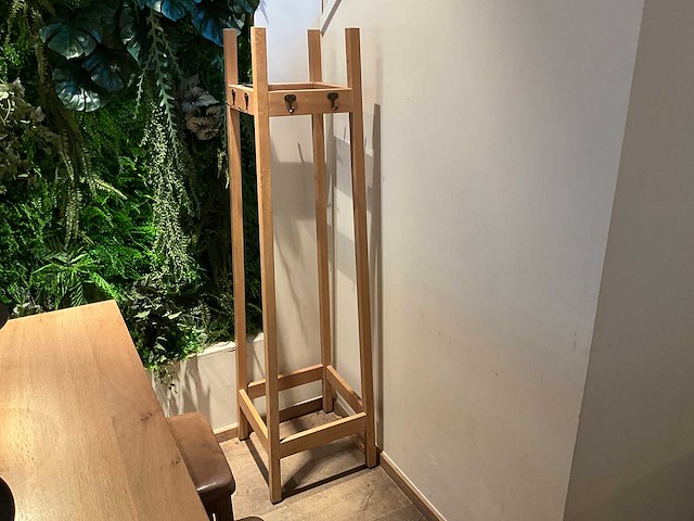 Hutten - 4-zijdige kapstok (2x) - afbeelding 1 van  3