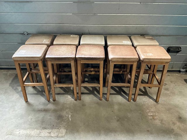 Hutten - barkruk (10x) - afbeelding 2 van  3