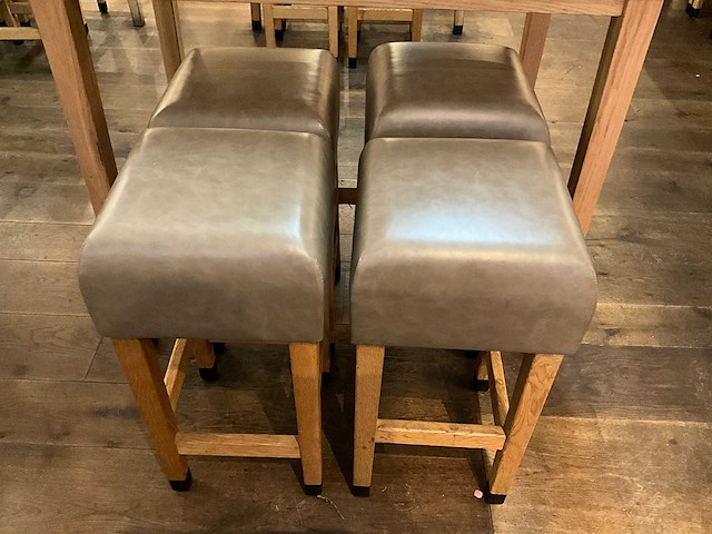 Hutten - barkruk (4x) - afbeelding 1 van  2