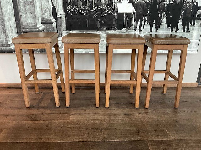 Hutten - barkruk (4x) - afbeelding 2 van  4