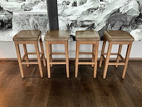 Hutten - barkruk (4x) - afbeelding 1 van  4