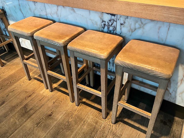 Hutten - barkruk (4x) - afbeelding 2 van  3