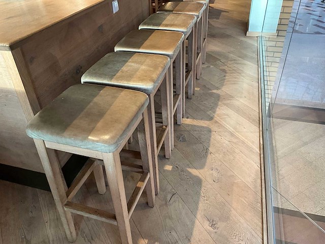 Hutten - barkruk (6x) - afbeelding 1 van  4