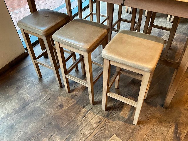 Hutten - barkruk (6x) - afbeelding 1 van  5