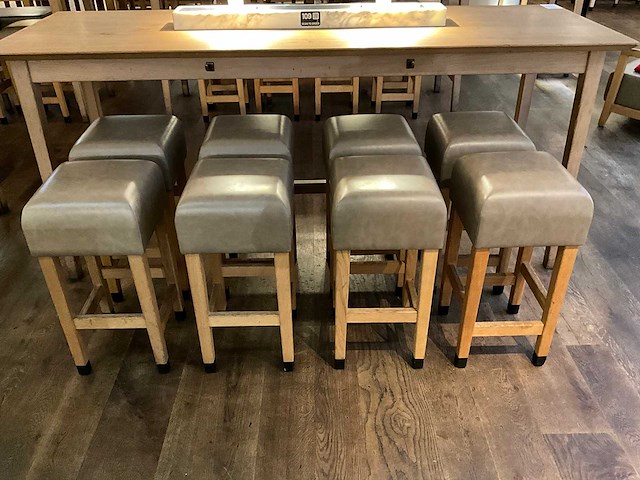 Hutten - barkruk (8x) - afbeelding 1 van  4