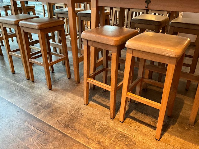 Hutten - barkruk (8x) - afbeelding 1 van  3