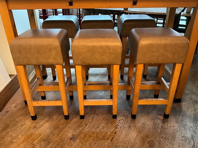 Hutten - barkruk met lederen zitting (6x) - afbeelding 1 van  5