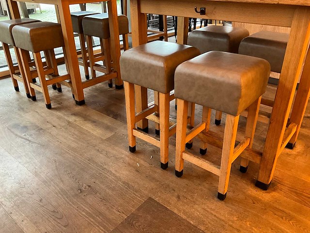 Hutten - barkruk met lederen zitting (8x) - afbeelding 1 van  5