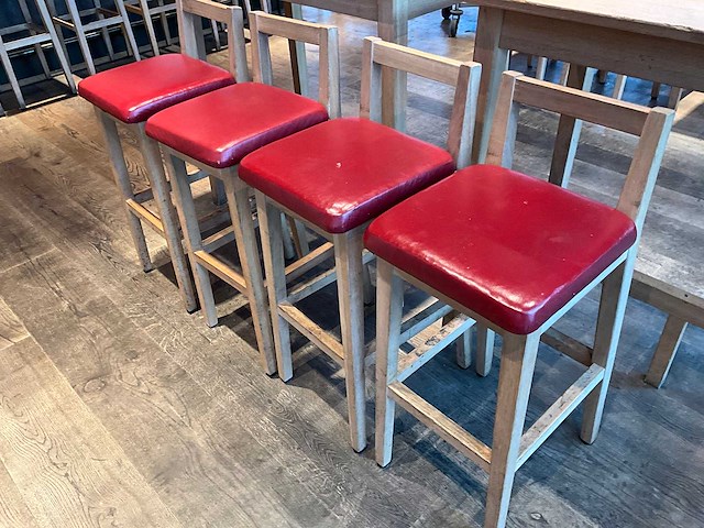 Hutten - barkruk met rugleuning (4x) - afbeelding 1 van  1