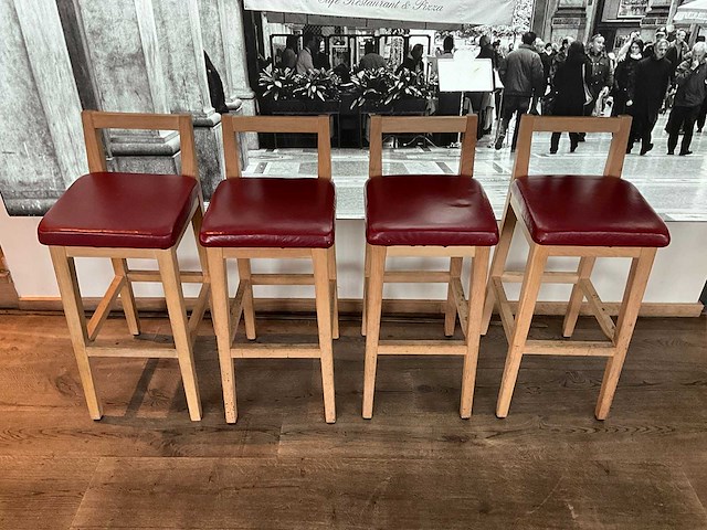 Hutten - barkruk met rugleuning (4x) - afbeelding 1 van  4