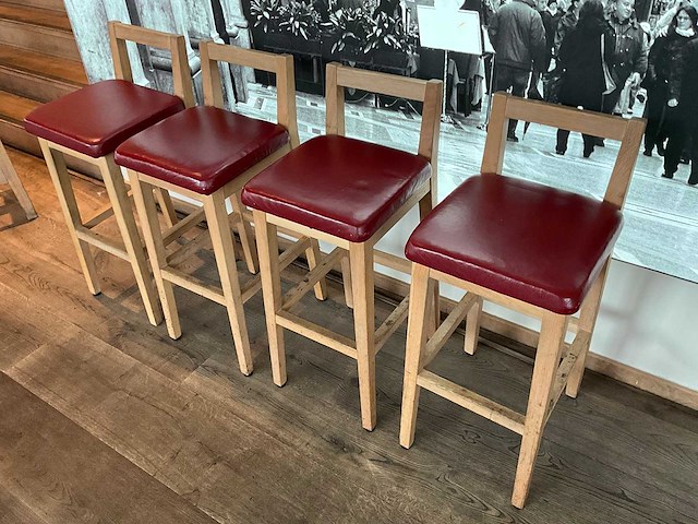 Hutten - barkruk met rugleuning (4x) - afbeelding 2 van  4