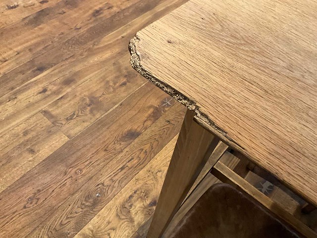 Hutten - bartafel met 10 barkrukken - afbeelding 8 van  9