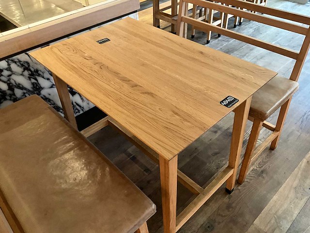 Hutten - bartafel met 2 banken (2x) - afbeelding 5 van  7