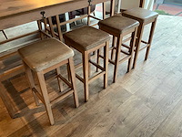 Hutten - bartafel met 2 banken en 4 barkrukken - afbeelding 3 van  9