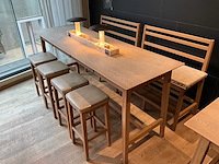 Hutten - bartafel met 2 banken en 4 barkrukken - afbeelding 1 van  7