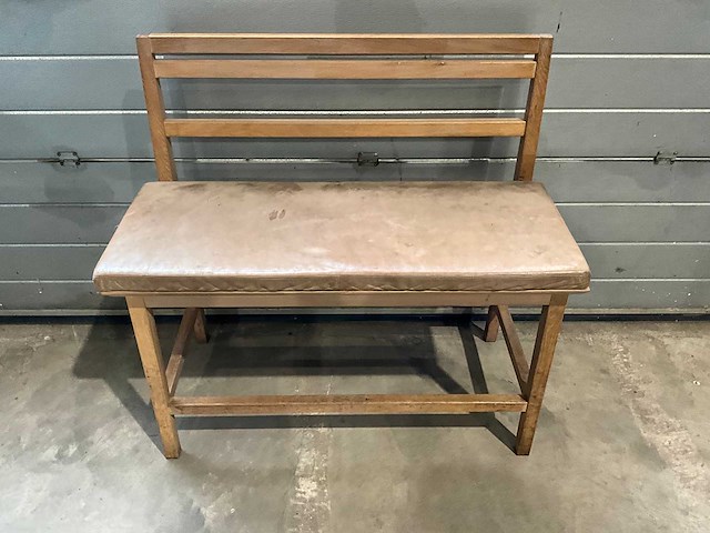 Hutten - bartafel met 2 banken en 4 barkrukken - afbeelding 8 van  10