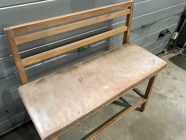 Hutten - bartafel met 2 banken en 4 barkrukken - afbeelding 9 van  10