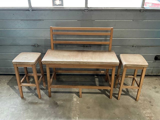 Hutten - bartafel met 2 banken en 4 barkrukken - afbeelding 7 van  7
