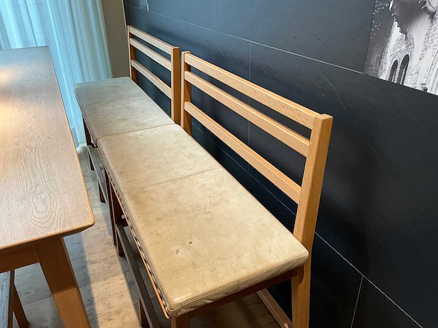 Hutten - bartafel met 2 banken en 4 barkrukken - afbeelding 5 van  7