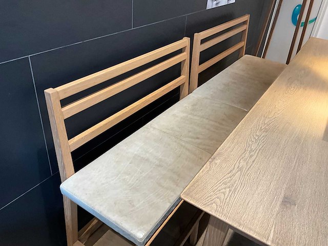 Hutten - bartafel met 2 banken en 4 barkrukken - afbeelding 5 van  7