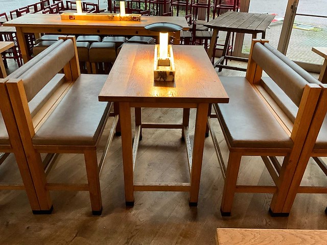 Hutten - bartafel met 2 banken - afbeelding 1 van  6