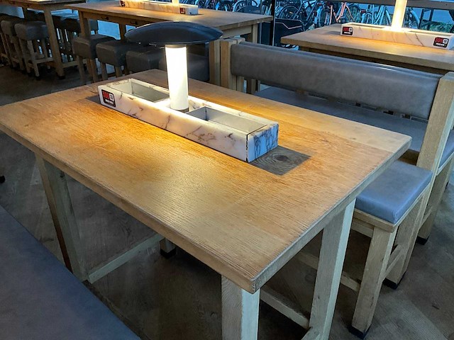 Hutten - bartafel met 2 banken - afbeelding 5 van  6