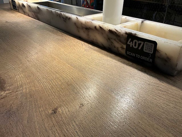 Hutten - bartafel met 3 barkrukken - afbeelding 4 van  4