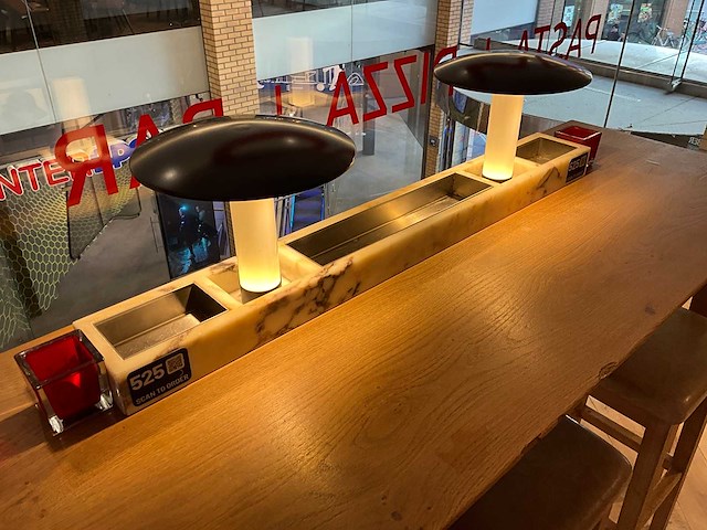 Hutten - bartafel met 3 barkrukken - afbeelding 2 van  3