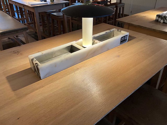 Hutten - bartafel met 4 barkrukken (2x) - afbeelding 5 van  8