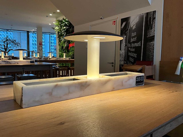 Hutten - bartafel met 4 barkrukken (2x) - afbeelding 5 van  8