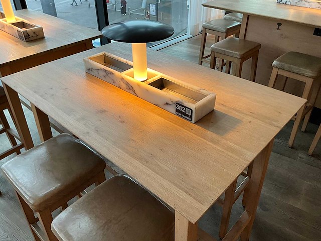 Hutten - bartafel met 4 barkrukken (2x) - afbeelding 3 van  8