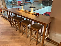 Hutten - bartafel met 4 barkrukken - afbeelding 1 van  5