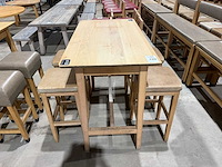 Hutten - bartafel met 4 barkrukken - afbeelding 1 van  4