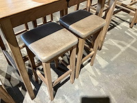 Hutten - bartafel met 4 barkrukken - afbeelding 2 van  5
