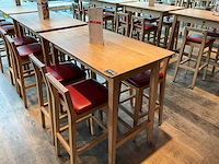 Hutten - bartafel met 4 barkrukken - afbeelding 2 van  4