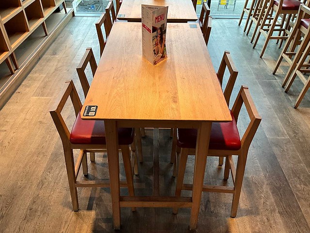 Hutten - bartafel met 4 barkrukken - afbeelding 3 van  4