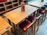 Hutten - bartafel met 4 barkrukken - afbeelding 3 van  4