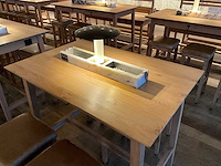 Hutten - bartafel met 4 barkrukken - afbeelding 5 van  6