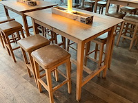 Hutten - bartafel met 4 barkrukken - afbeelding 3 van  5