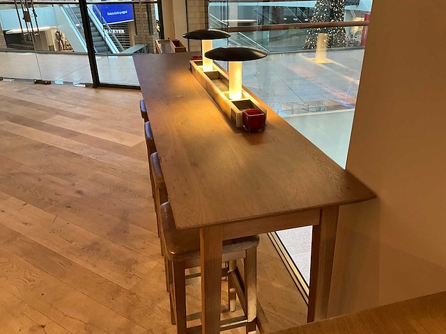 Hutten - bartafel met 4 barkrukken - afbeelding 5 van  5