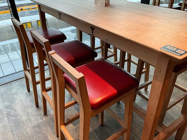 Hutten - bartafel met 6 barkrukken - afbeelding 2 van  4