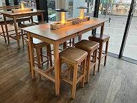 Hutten - bartafel met 6 barkrukken - afbeelding 1 van  7