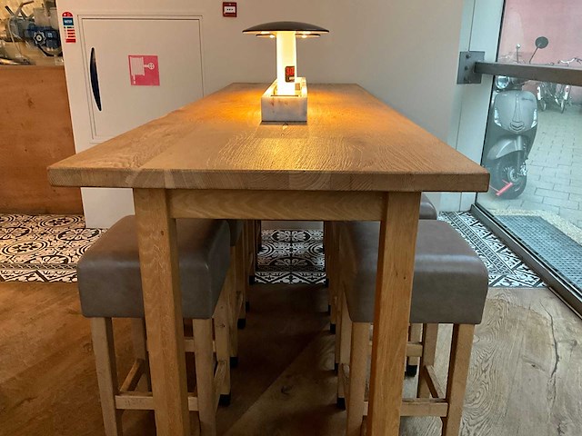 Hutten - bartafel met 8 barkrukken - afbeelding 3 van  5