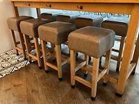 Hutten - bartafel met 8 barkrukken - afbeelding 5 van  5