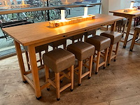 Hutten - bartafel met 8 barkrukken - afbeelding 1 van  5