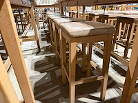 Hutten - bartafel met 8 krukken - afbeelding 2 van  13