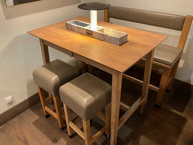 Hutten - bartafel met bank en 2 barkrukken (2x) - afbeelding 3 van  7