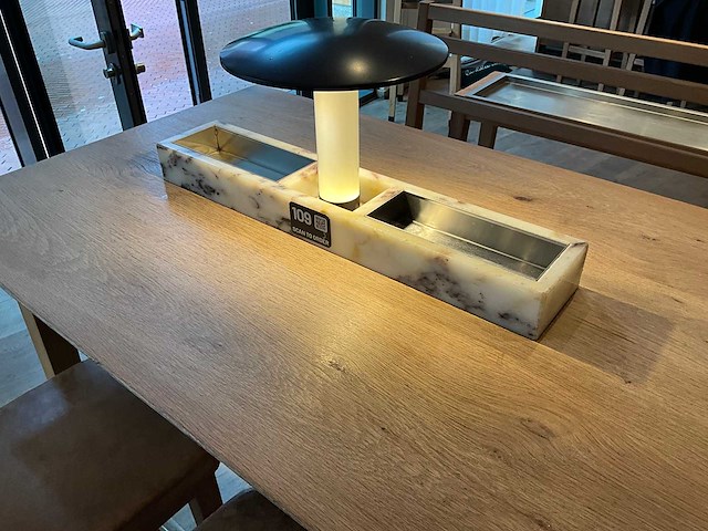 Hutten - bartafel met bank en 2 barkrukken - afbeelding 4 van  8